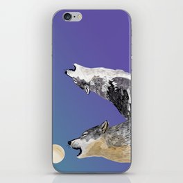 Wolves howling to the moon iPhone Skin