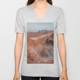 canyonlands ii / utah desert V Neck T Shirt