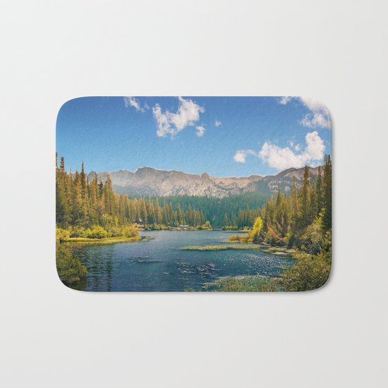 Penetrating in nature Bath Mat