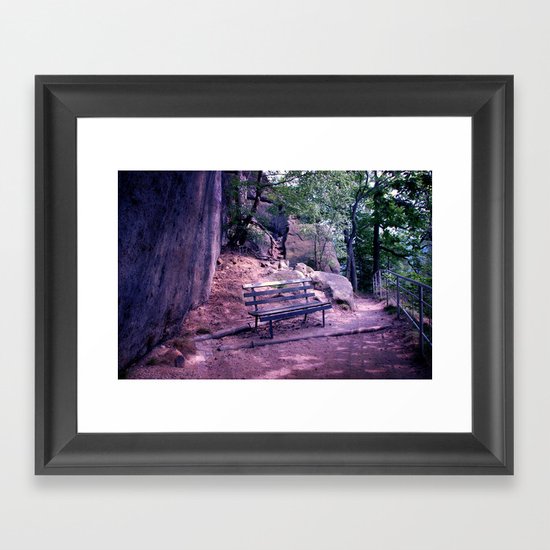 Lieu de repos Framed Art Print