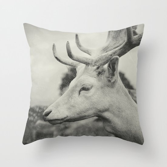 Last King (Ultimate) Throw Pillow
