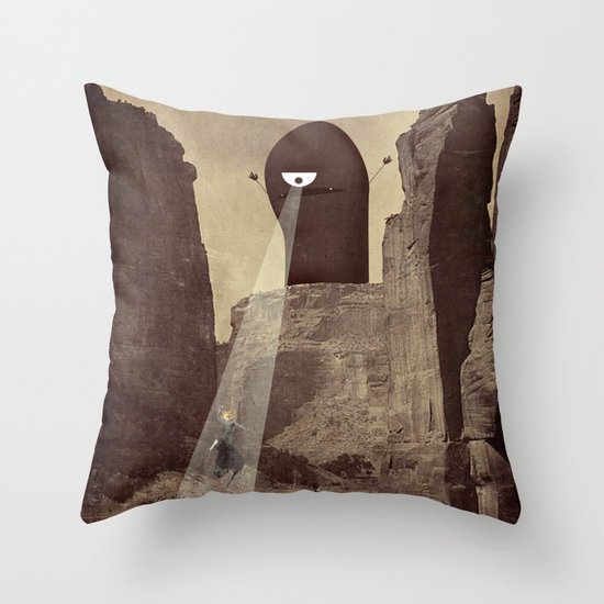 doom! Throw Pillow