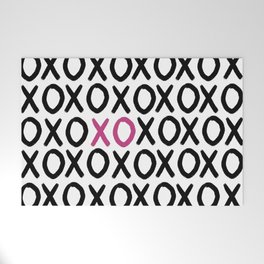 Xs and Os - Pink Welcome Mat