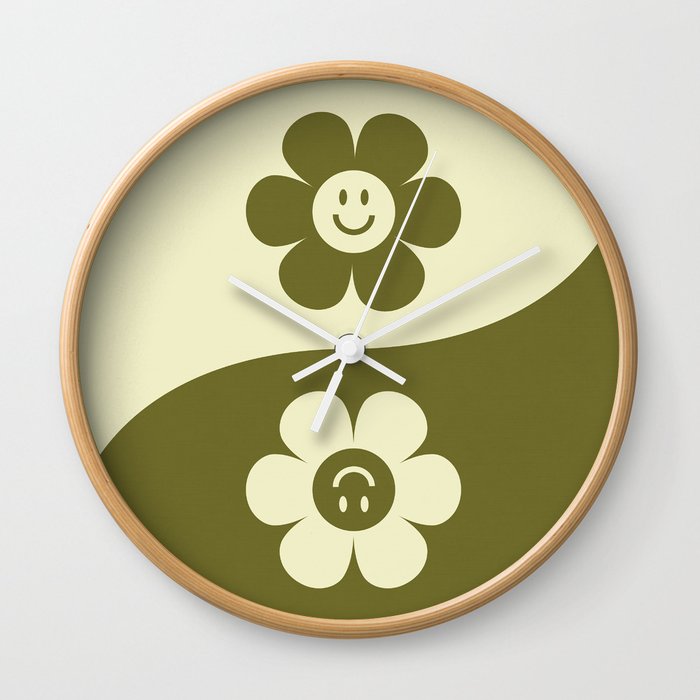 Yin yang retro floral smiley # matcha latte Wall Clock