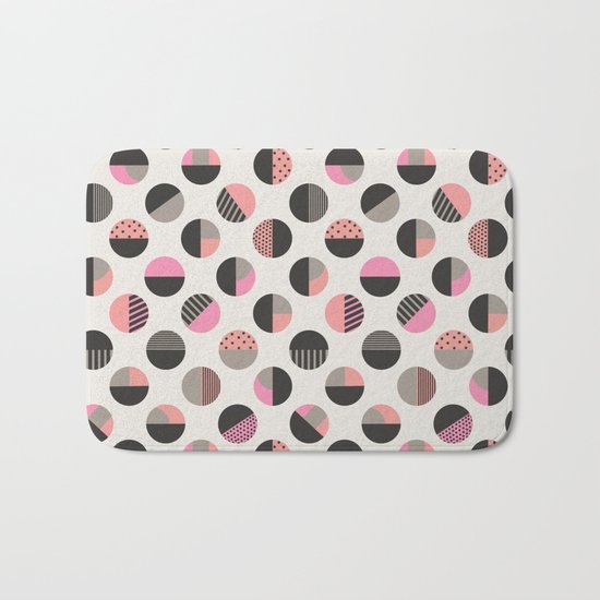 Circles pattern vector illustration Bath Mat