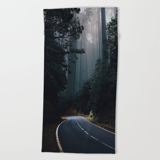 No one gets left behind Beach Towel