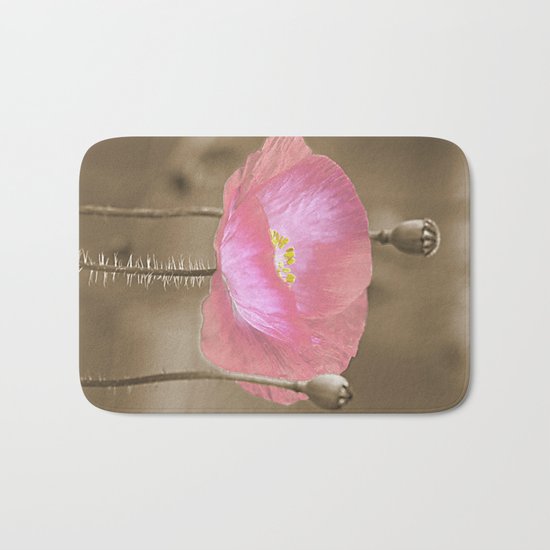 Poppies(tender). Bath Mat