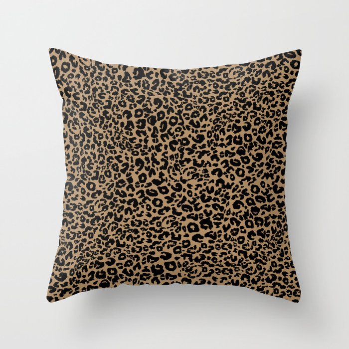Leopard dot_ground Throw Pillow