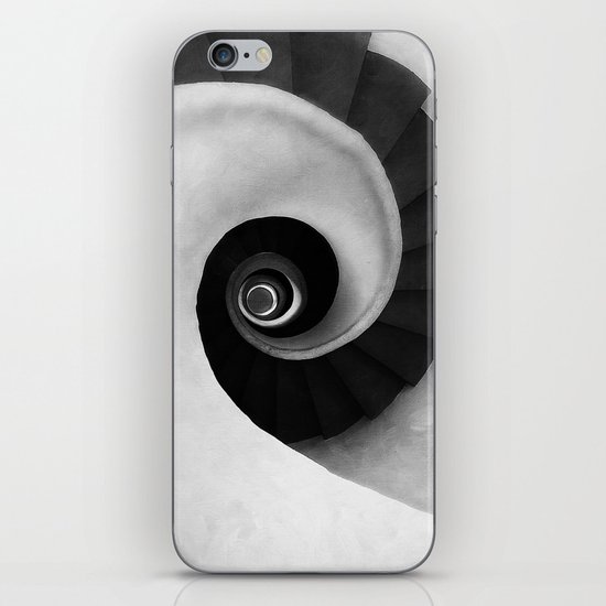 Minimal B&W IV iPhone & iPod Skin