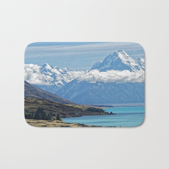 New Zealand Photography - The Tallest Mountain In New Zealand Bath Mat