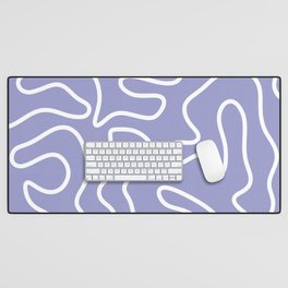 Squiggle Maze Minimalist Abstract Pattern in Light Periwinkle Purple Desk Mat