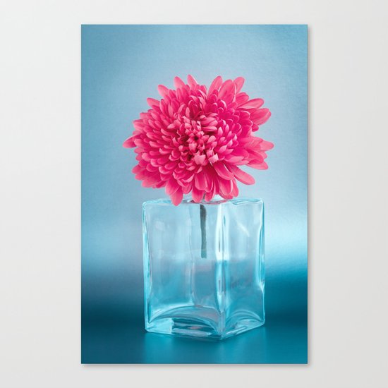 LE NOBLE - Pink flower in blue glass vase Canvas Print