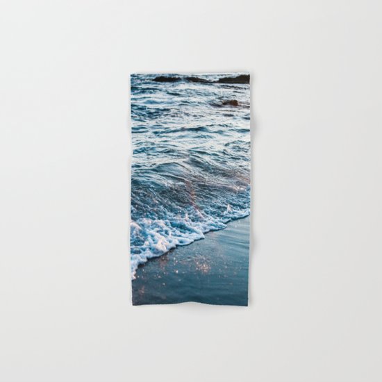 Beautiful ocean waves Hand & Bath Towel