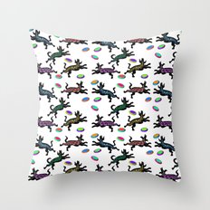 FRISBEE DOGS Throw Pillow