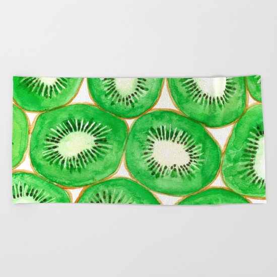 Watercolor kiwi slices pattern Beach Towel