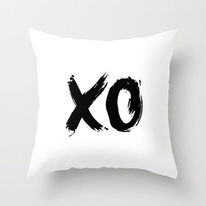 xoxo hug and kiss accent pillow