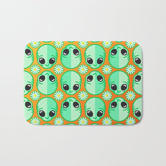 Happy Alien and Daisy Nineties Grunge Pattern Bath Mat