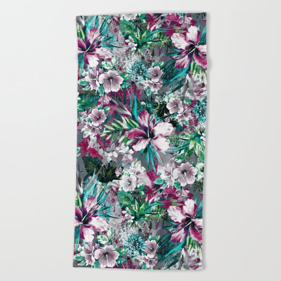 Tropical Junge IV Beach Towel