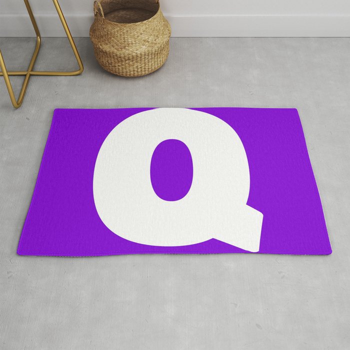 Q (White & Violet Letter) Rug