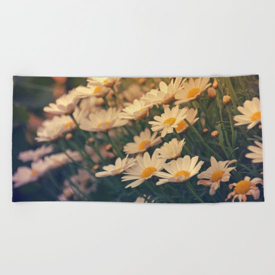 White daisy sunrise effect Beach Towel