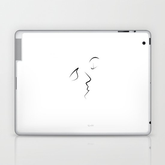 Kiss/beso/kuss/baiser/beijo/ Laptop & iPad Skin