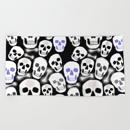 Small Tiled Skull Pattern Beach Towel