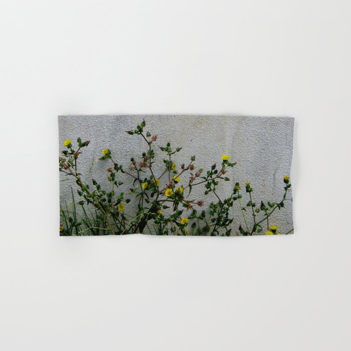 Minimal flora - yellow daisies wild flowers Hand & Bath Towel