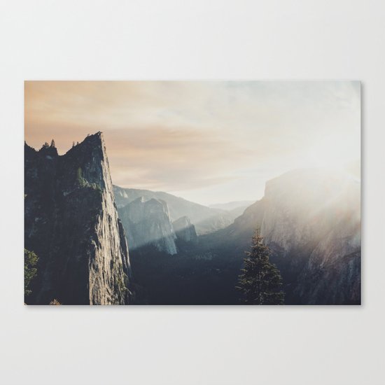 Up in the cliffs, down on my mind Canvas Print