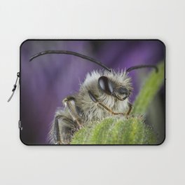 Little bee posing Laptop Sleeve