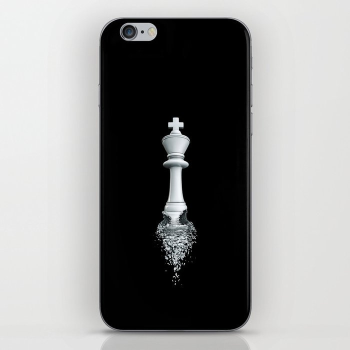 Farewell to the Pale King / 3D render of chess king breaking apart iPhone Skin