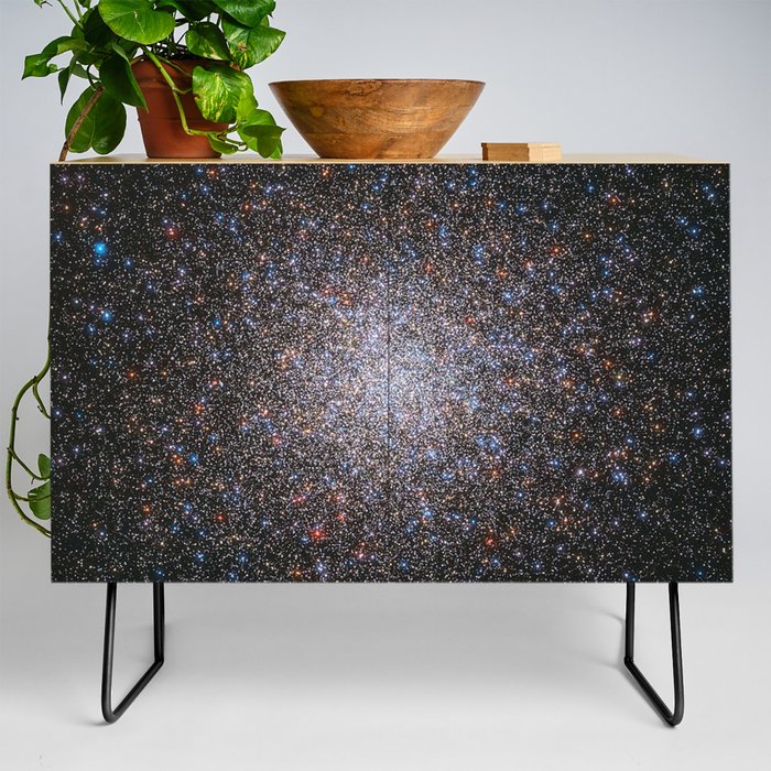 COSMOS. Largest Star cluster, Messier 2. Constellation of Aquarius, The Water Bearer. Credenza