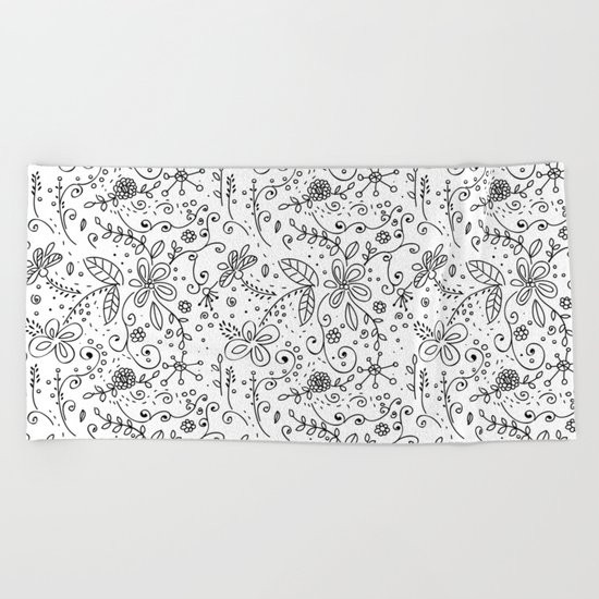 Doodle floral pattern Beach Towel