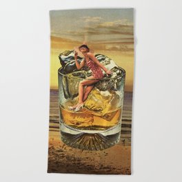 Roxanne on the rocks - Whiskey sunset Beach Towel