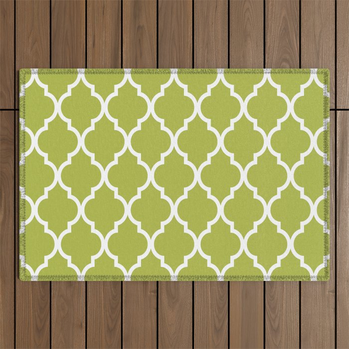 Classic Quatrefoil Lattice Pattern 731 Olive Green Outdoor Rug