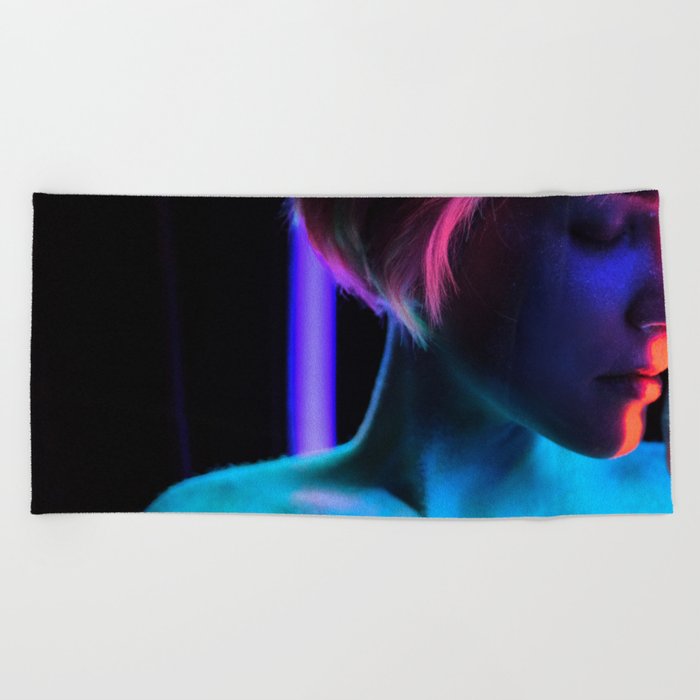 Girl in love Beach Towel