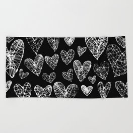 Wire Hearts Pattern in Black Beach Towel