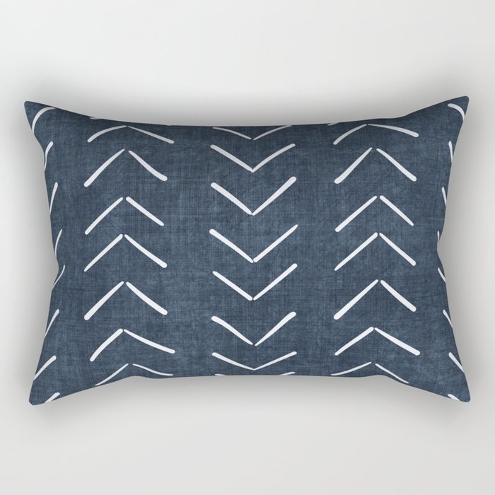 Mud Cloth Big Arrows in Navy Rechteckiges Kissen Mud Cloth Big Arrows in Navy Rechteckiges Kissen