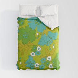 Green, Turquoise, and White Retro Flower Design Pattern Comforter