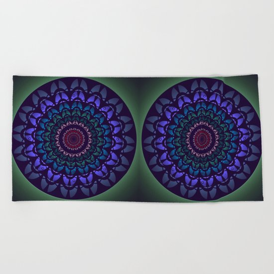 Graphic flower and petals mandala Beach Towel