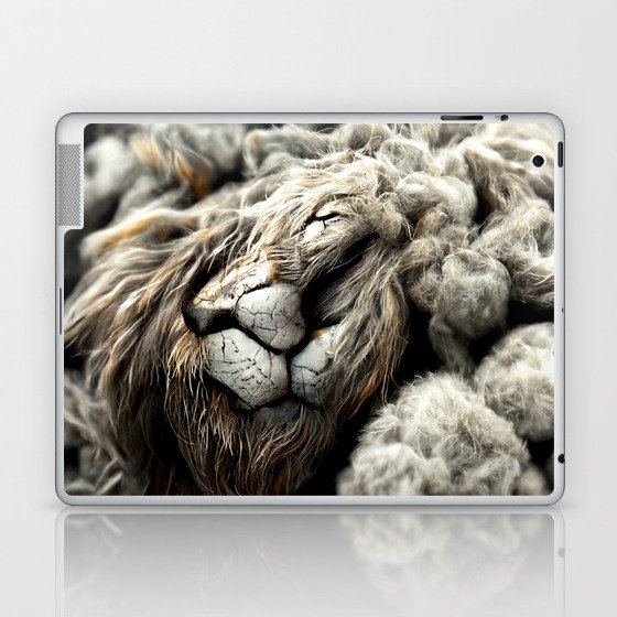 Stunning Lion fur  Furry Art Laptop & iPad Skin