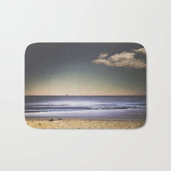 Wind in my beard Bath Mat