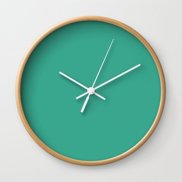 Zomp Solid Color Wall Clock
