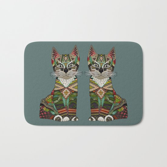 pixiebob kitten juniper Bath Mat