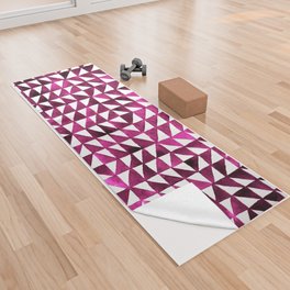 Triangle Grid pink and black Yoga Towel