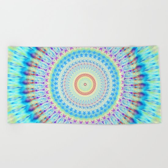 mandala waves Beach Towel
