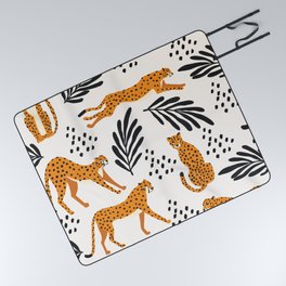 Cheetahs pattern on white Picnic Blanket