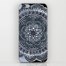 Illusion of the pattern iPhone Skin
