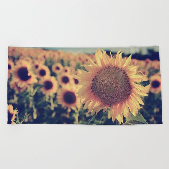 "Sunflowers" Vintage dreams Beach Towel