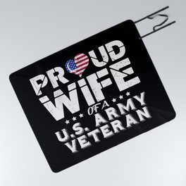 Proud Wife Of A U.S. Veteran Picnic Blanket