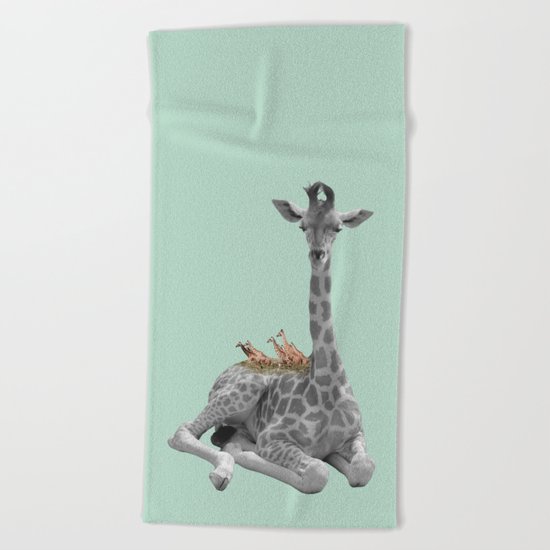 GIRAFFE (animals collection) Beach Towel